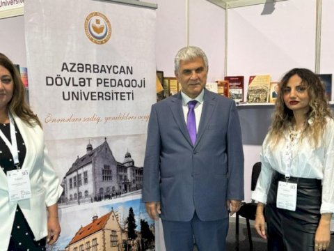 ADPU alimlərinin əsərləri Bakıdakı sərgidə nümayiş olunur