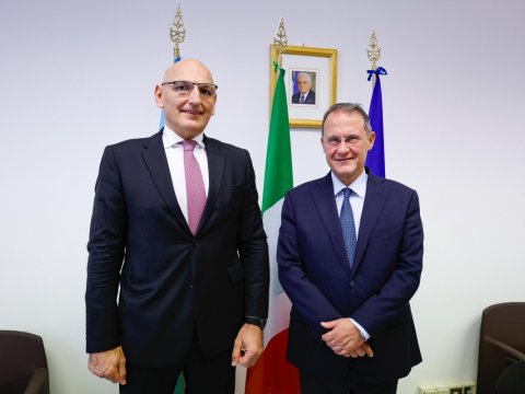 Elçin Əmirbəyov İtaliya XİN başçısının müavini ilə görüşdü