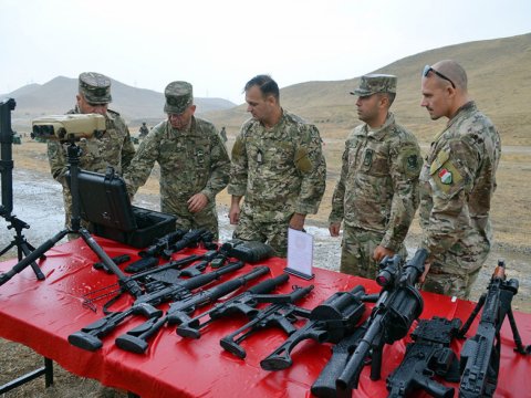 Macarıstanlı hərbçilər Xüsusi Təyinatlı Qüvvələrin hərbi hissəsində - FOTO