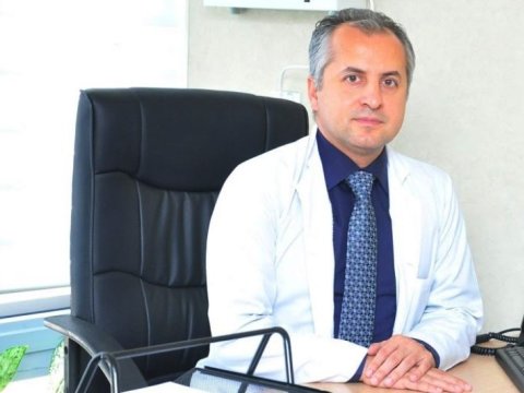 Tanınmış həkim işdən ÇIXDI