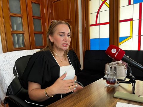 Məktəbdə rüşvətin birinci günahkarı valideyndir - Məşhur müəllim