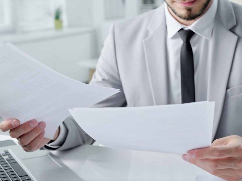 Şirkətin hüquqi və faktiki ünvanları fərqli ola bilər?