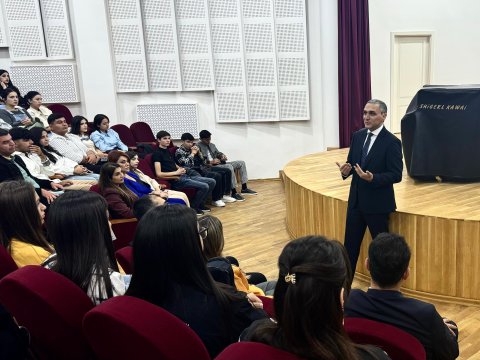 "Xankəndiyə ən böyük köç Qarabağ Universiteti tələbələrinin simasında reallaşıb"