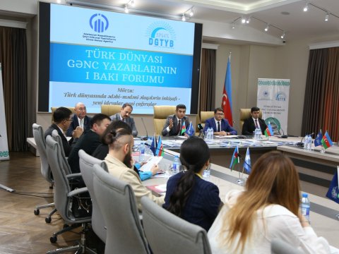 Türk Dünyası Gənc Yazarlarının I Bakı forumu keçirilib - FOTO