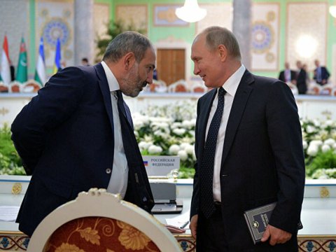 Paşinyan Moskvaya gedib