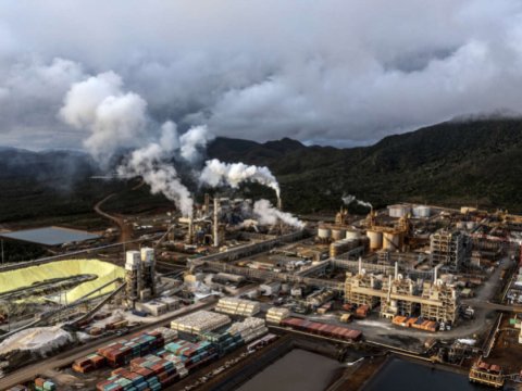 Yeni Kaledoniyada 6 min nəfər iş yerini itirib