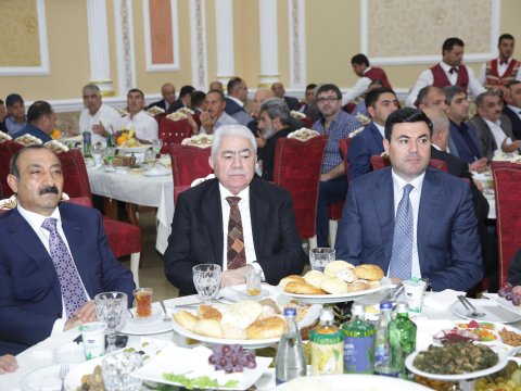 Ağalar Vəliyevin təşəbbüsü ilə şəhid ailələrinə maliyyə yardımı göstərilib - FOTO