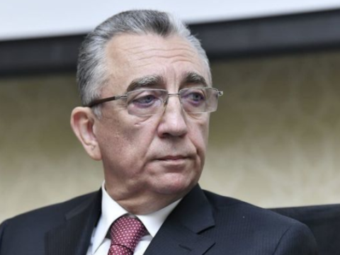 Eldar Əzizov müşavirə keçridi - İcra başçılarına vaxt verildi