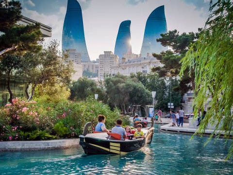 Azərbaycana gəlmək üçün 101 SƏBƏB