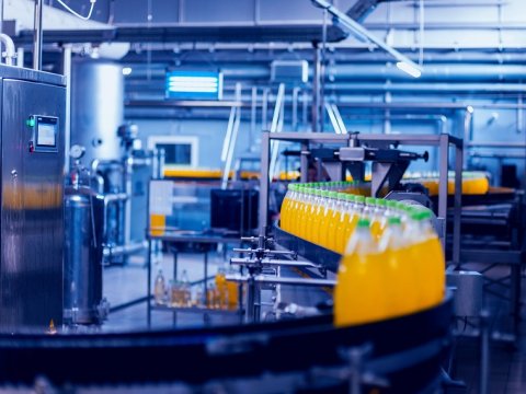 Çox istehsal edirik, az içirik: Sərinləşdirici içkilər bazarında "sərinlik"dir