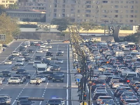 Hazırda tıxac olan yolların SİYAHISI