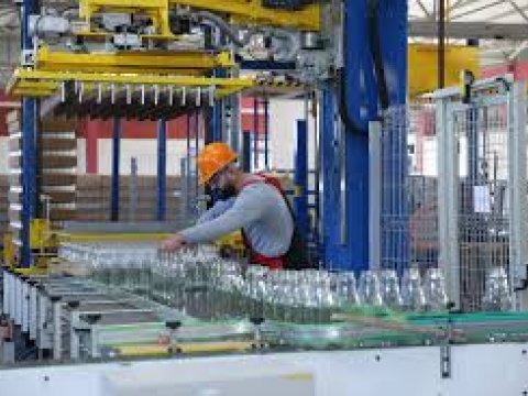 Qeyri-neft sektorundan 8,4 milyard manat vergi yığılıb