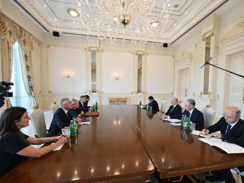 İlham Əliyev britaniyalı naziri qəbul etdi - FOTO