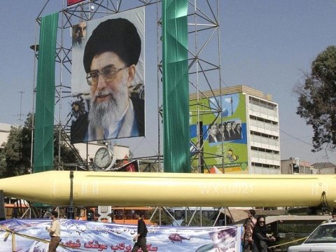 İran deputatlarından nüvə silahı ilə bağlı müraciət