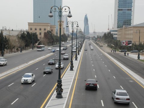 "2030-cu ilə qədər səfərlərin 30-40 faizi fərdi nəqliyyatla olacaq"&nbsp;- AYNA