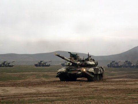 Ordumuz sovet hərbi texnikasından tam imtina edir?