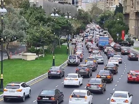 Hazırda bu yollarda tıxac var - SİYAHI