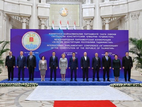 Sahibə Qafarova Tacikistan Konstitusiyasının 30 illik yubileyində