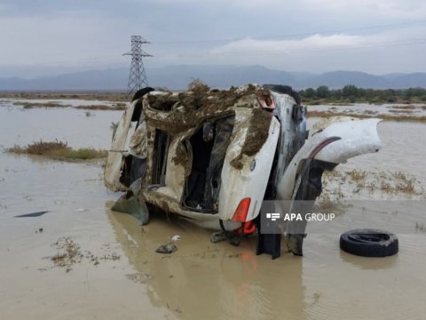 Toya gedən müğənni və prodüseri qəzaya DÜŞDÜ