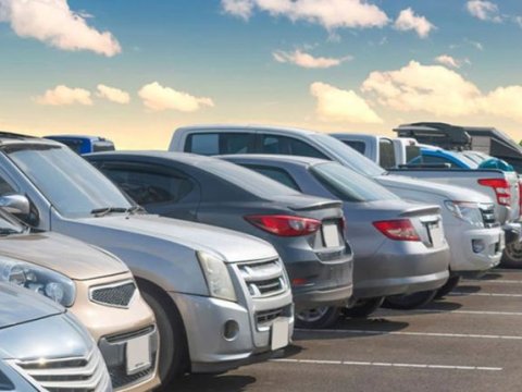 Mərkəzi Bankın maşınları satışa çıxarılır