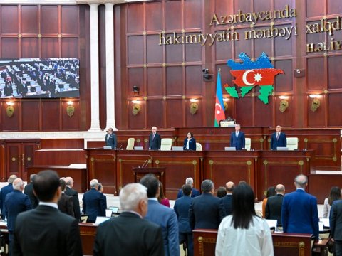 Deputatlara köməkçilər təyin edilib: bu qədər maaş alacaqlar