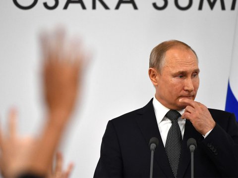 Putin G20 sammitinə getməyə tərəddüd edir