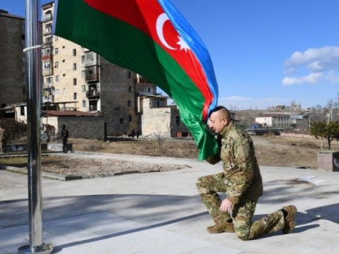 İyirmi bir illik tərəqqi və zəfər yolu&nbsp;