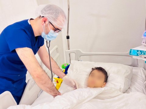 12-ci mərtəbədən yıxılan azyaşlının həyatı&nbsp;xilas edildi