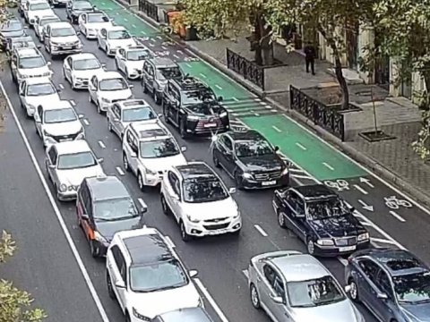 Bakıda tıxac var - SİYAHI