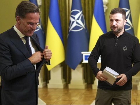 NATO-nun Baş katibi Ukrayna Prezidenti ilə görüşəcək