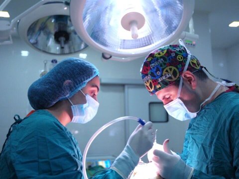 Azərbaycanda rekonstruktiv cərrahiyyə üzrə mütəxəssis yetişdirilir? -&nbsp;RƏSMİ