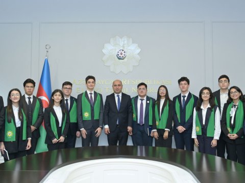 Məclis üzvləri nazirlə görüşdə - FOTO