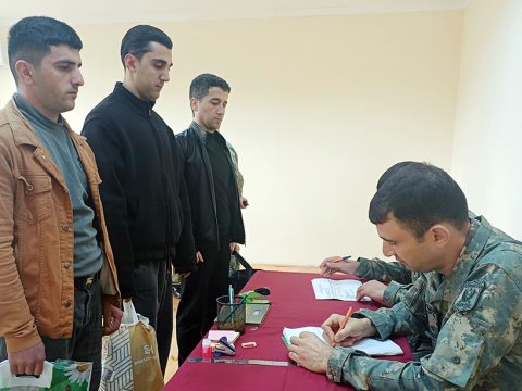 Azərbaycanda ehtiyatda olan hərbçilər orduya çağırıldı - FOTO