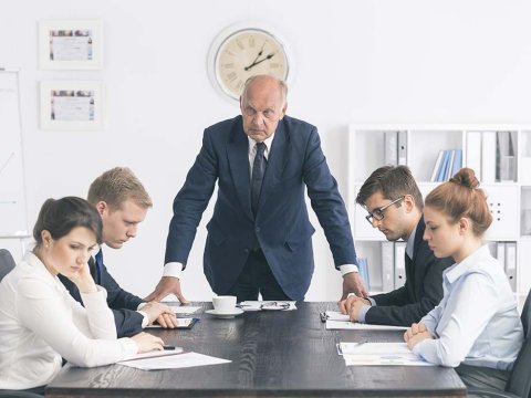 Kimləri işdən çıxarmaq olmaz?