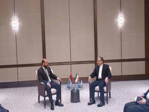 İran və Ermənistan XİN rəhbərləri İstanbulda görüşdü