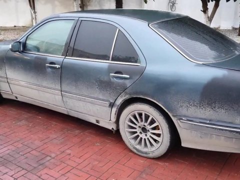 "Mercedes"i narkotikin təsiri altında sürdü, saxlanıldı
