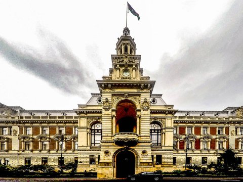 Böyük şəhər bələdiyyəsi parlamentdə: Komitə sədrindən üç şəhərlə bağlı TƏKLİF