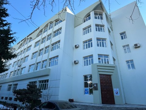 Bakı Qızlar Universitetində təhsil alan oğlanlar var? - Rəsmi CAVAB