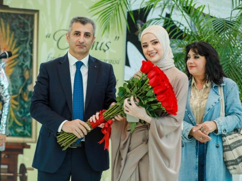 BMU müəlliminin fərdi yaradıcılıq sərgisi keçirilib - FOTO