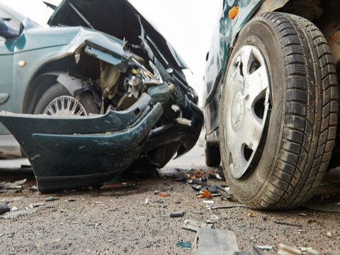 Şəmkirdə ağır qəza - 3 nəfər yaralandı