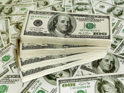 Hərracda dollara təlabat kəskin azalıb
