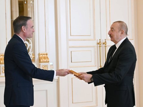 Baydendən Bakı və İrəvana məktub: ABŞ sülh istəyir, yoxsa?