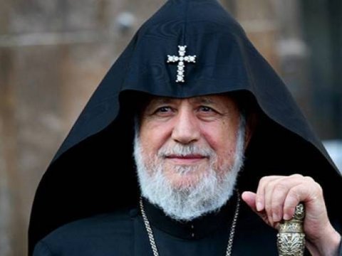 Bütün ermənilərin katolikosu Bakıya gələ bilər