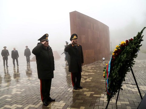 Zakir Həsənov &ldquo;Ata-Beyit&rdquo; Kompleksində - FOTO