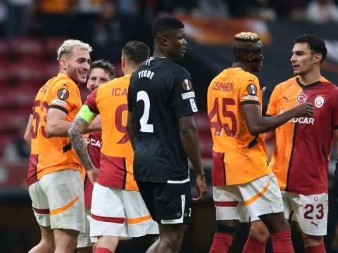 "Qalatasaray"dan qələbə - 7 qol vuruldu
