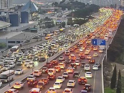 24 əsas yolda tıxac var