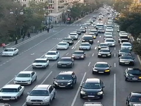 Hazırda tıxac olan yolların SİYAHISI