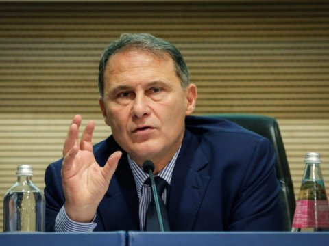 İtaliyanın nazir müavini Avropa Parlamentinin qərəzli qətnaməsini PİSLƏDİ