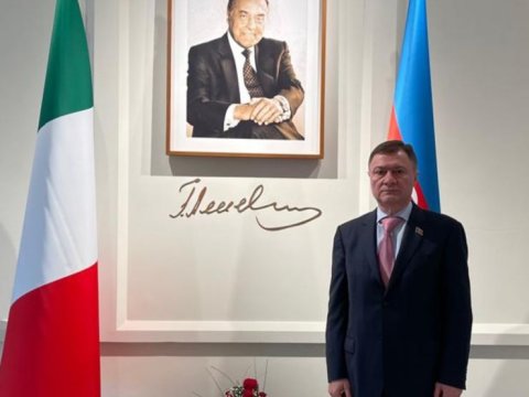 Deputat italiyalı nazir müavininə təşəkkür etdi
