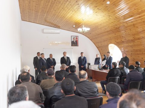 Nazir Hacıqabulda fermerlərlə görüşüb - FOTO